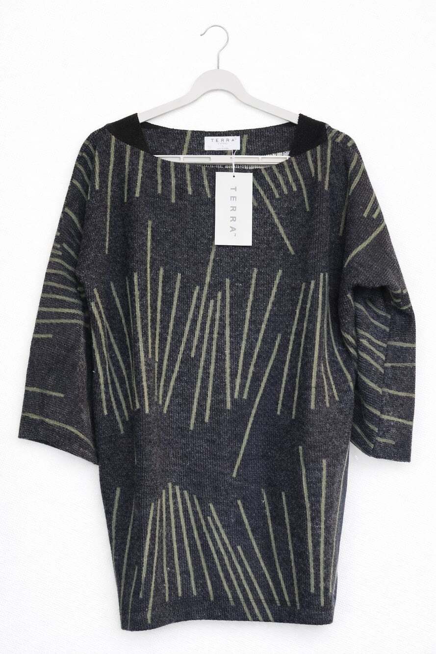 Terra By S.J. Apparel Charcoal green Sweater Boho NWT Raglan Sleeves Medium Cr80